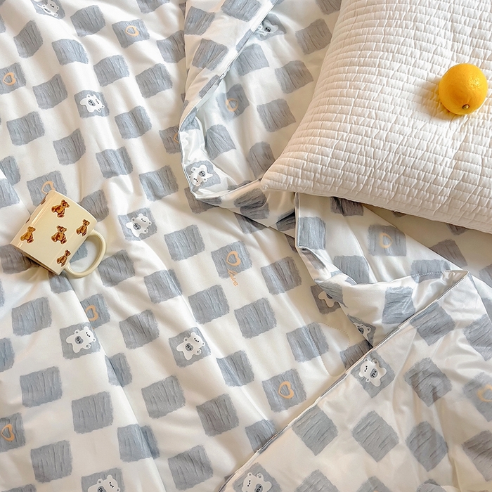 91家纺网 家纺一手货源 找家纺 木堇家居 2024新款10%大豆纤维针织棉夏被 魔方小熊