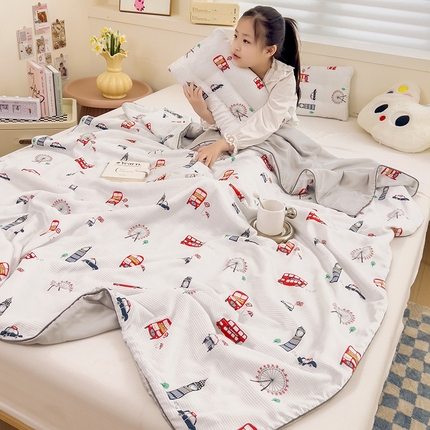 91家纺网 家纺一手货源 找家纺 十九色 2024新款60天丝印花儿童夏被 伦敦巴士