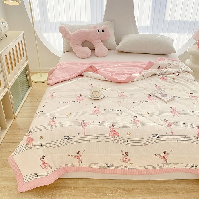 91家纺网 家纺一手货源 找家纺 金麦 2024新款A类有氧提花泡泡棉夏被 芭蕾女孩