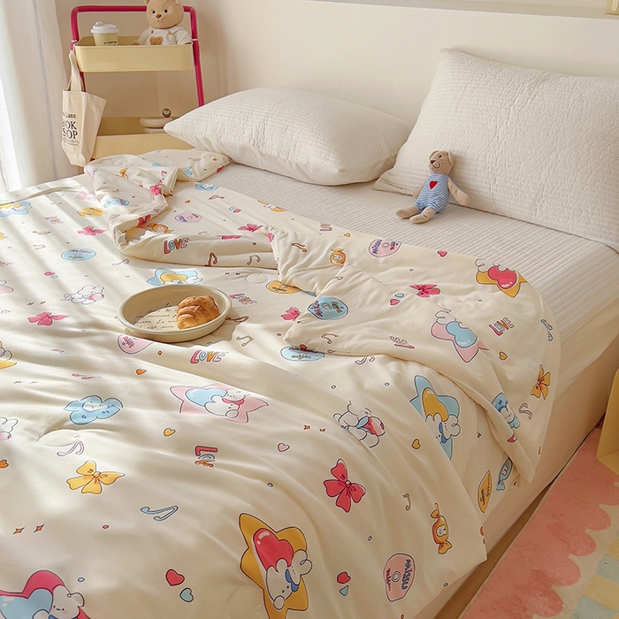 91家纺网 家纺一手货源 找家纺 木堇家居 2024新款10%大豆纤维针织棉夏被 浅时光