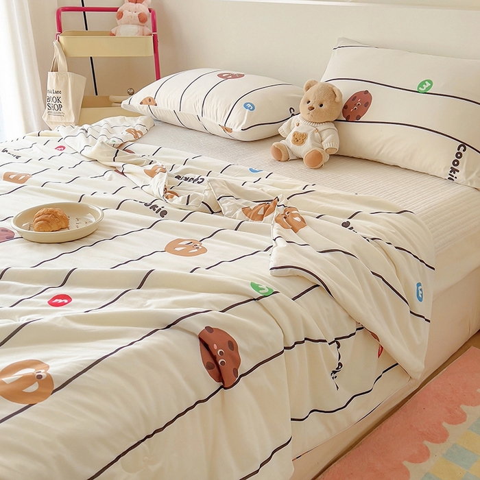 91家纺网 家纺一手货源 找家纺 木堇家居 2024新款10%大豆纤维针织棉夏被 条纹曲奇