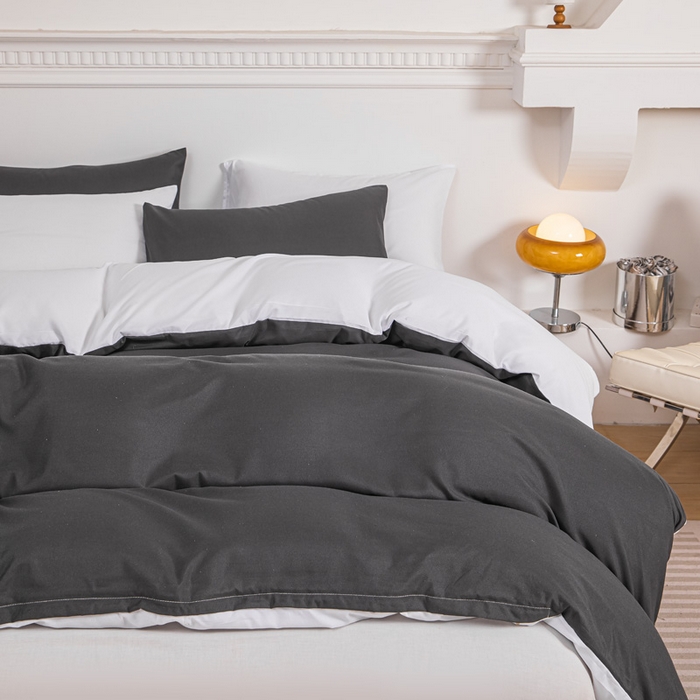 91家纺网 家纺一手货源 找家纺 莎臣豹 2025新款水洗棉磨毛纯色双拼简约风撞色单品被套 高雅灰爱上纯情白