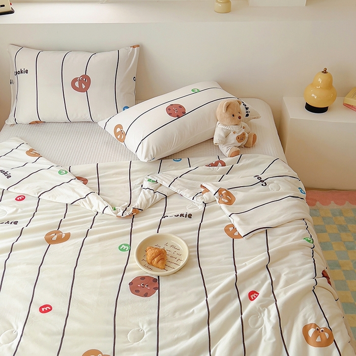 91家纺网 家纺一手货源 找家纺 木堇家居 2024新款10%大豆纤维针织棉夏被 条纹曲奇