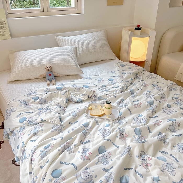 91家纺网 家纺一手货源 找家纺 木堇家居 2024新款10%大豆纤维针织棉夏被 晚安兔兔