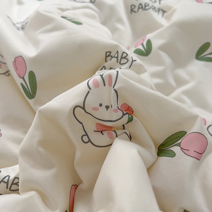 91家纺网 家纺一手货源 找家纺 木堇家居 2024新款10%大豆纤维针织棉夏被 baby兔