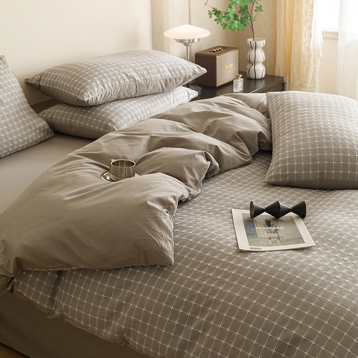 91家纺网 家纺一手货源 找家纺 蜜柚 2024新款全棉色织水洗提花四件套 山灰