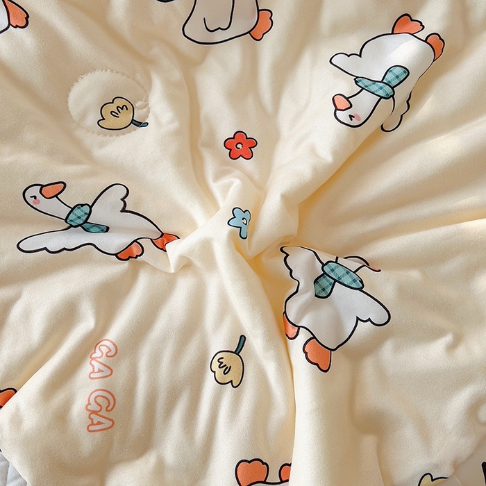 91家纺网 家纺一手货源 找家纺 木堇家居 2024新款10%大豆纤维针织棉夏被 开心鸭鸭