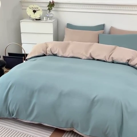 91家纺网 家纺一手货源 找家纺 莎臣豹 2025新款水洗棉磨毛纯色双拼简约风撞色单品被套 豆绿爱上卡其