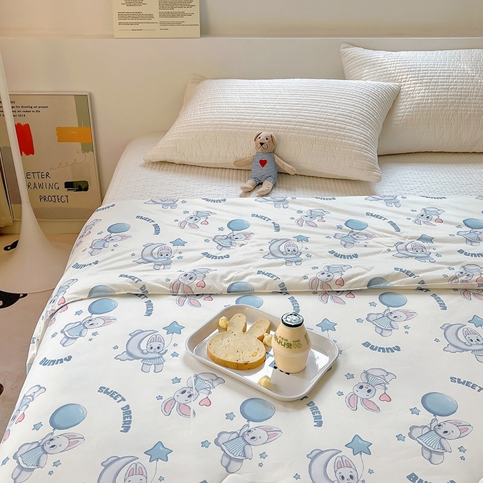 91家纺网 家纺一手货源 找家纺 木堇家居 2024新款10%大豆纤维针织棉夏被 晚安兔兔