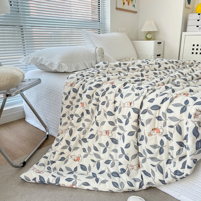 91家纺网 家纺一手货源 找家纺 木堇家居 2024新款10%大豆纤维针织棉夏被 兔融融