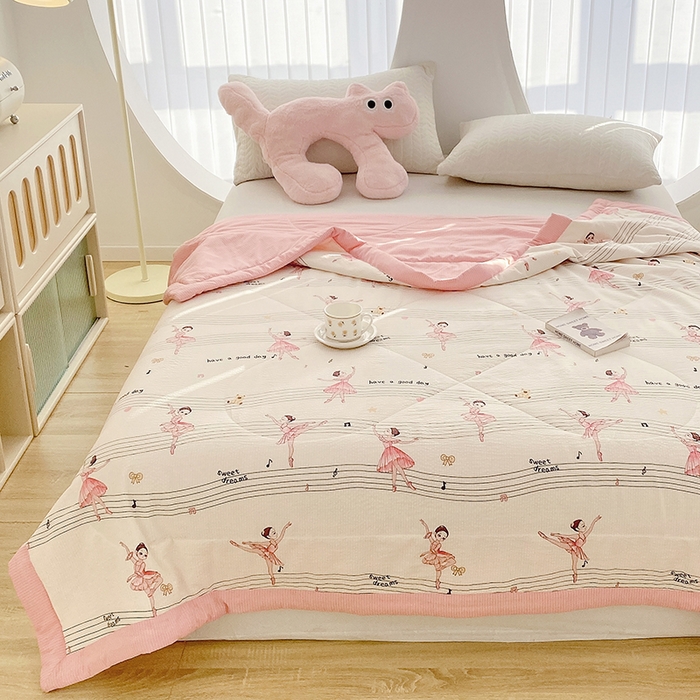 91家纺网 家纺一手货源 找家纺 金麦 2024新款A类有氧提花泡泡棉夏被 芭蕾女孩