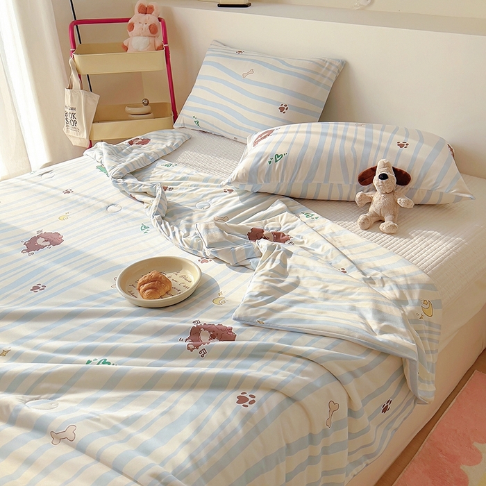 91家纺网 家纺一手货源 找家纺 木堇家居 2024新款10%大豆纤维针织棉夏被 爱心狗狗