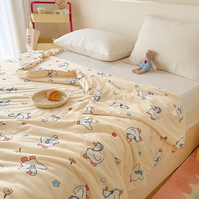 91家纺网 家纺一手货源 找家纺 木堇家居 2024新款10%大豆纤维针织棉夏被 开心鸭鸭