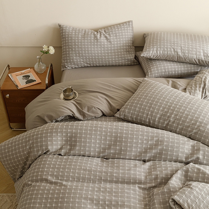 91家纺网 家纺一手货源 找家纺 蜜柚 2024新款全棉色织水洗提花四件套 山灰