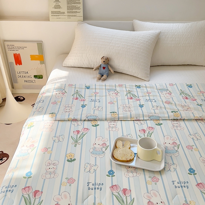 91家纺网 家纺一手货源 找家纺 木堇家居 2024新款10%大豆纤维针织棉夏被 蝴蝶兔兔