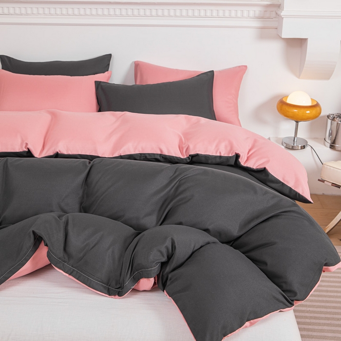 91家纺网 家纺一手货源 找家纺 莎臣豹 2025新款水洗棉磨毛纯色双拼简约风撞色单品被套 高雅灰爱上甜豆沙