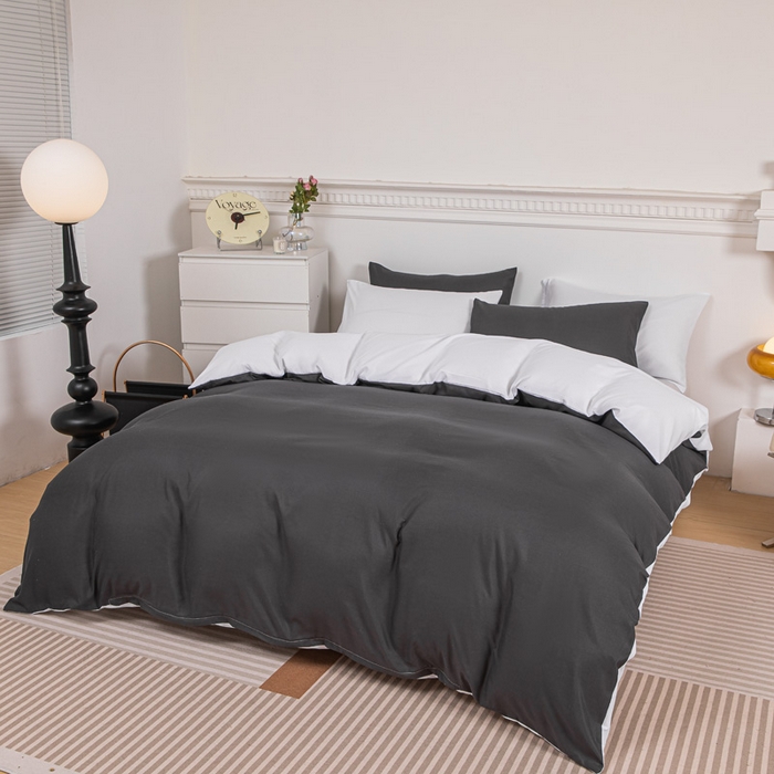 91家纺网 家纺一手货源 找家纺 莎臣豹 2025新款水洗棉磨毛纯色双拼简约风撞色单品被套 高雅灰爱上纯情白