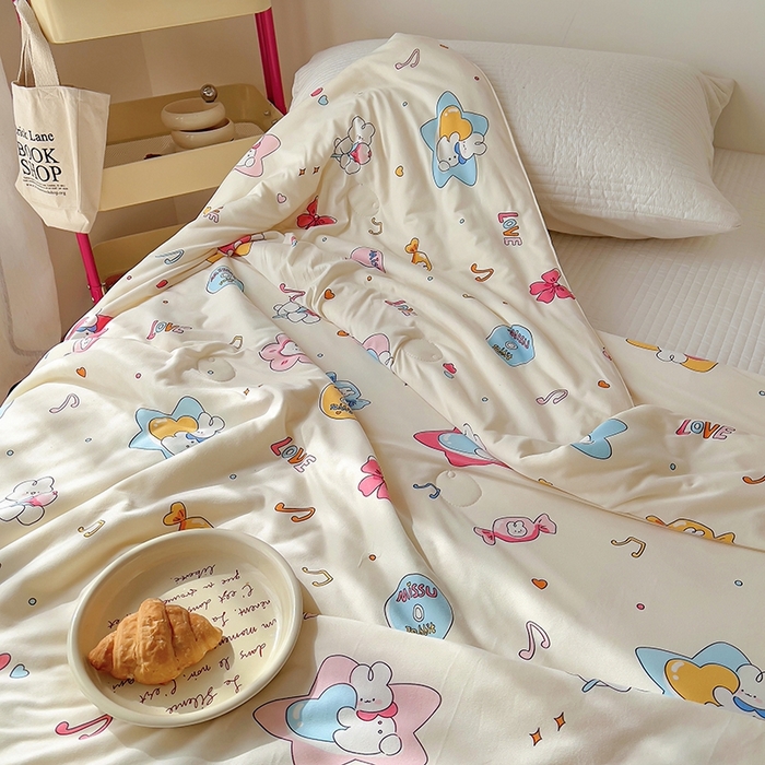 91家纺网 家纺一手货源 找家纺 木堇家居 2024新款10%大豆纤维针织棉夏被 浅时光