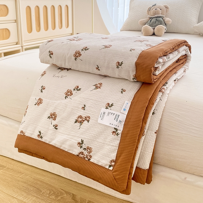 91家纺网 家纺一手货源 找家纺 金麦 2024新款A类有氧提花泡泡棉夏被 花茶