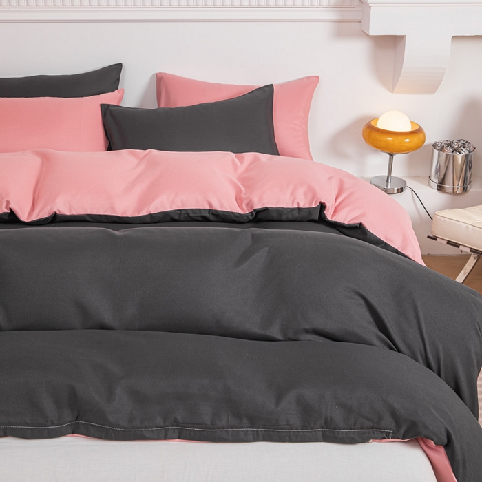 91家纺网 家纺一手货源 找家纺 莎臣豹 2025新款水洗棉磨毛纯色双拼简约风撞色单品被套 高雅灰爱上甜豆沙