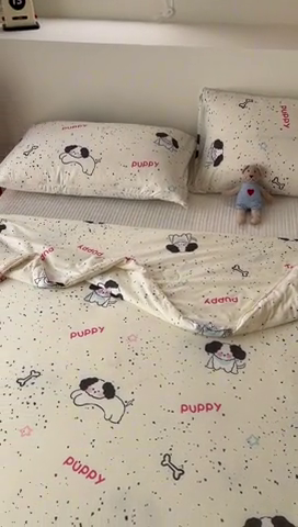 91家纺网 家纺一手货源 找家纺 木堇家居 2024新款10%大豆纤维针织棉夏被 斑点狗狗