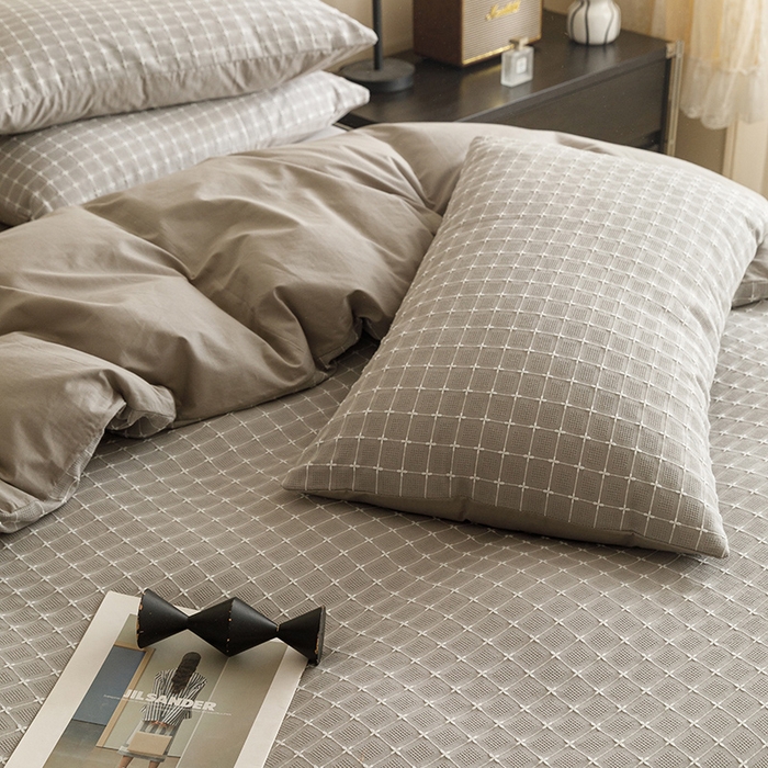 91家纺网 家纺一手货源 找家纺 蜜柚 2024新款全棉色织水洗提花四件套 山灰