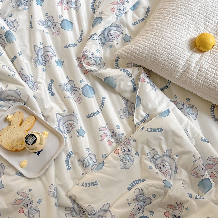 91家纺网 家纺一手货源 找家纺 木堇家居 2024新款10%大豆纤维针织棉夏被 晚安兔兔