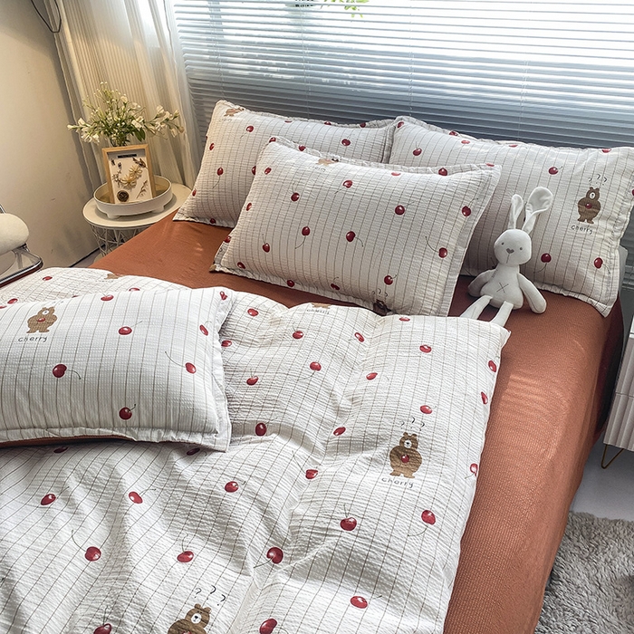 91家纺网 家纺一手货源 找家纺 寐时代 2024新款A类有氧提花水洗泡泡棉四件套 樱桃熊