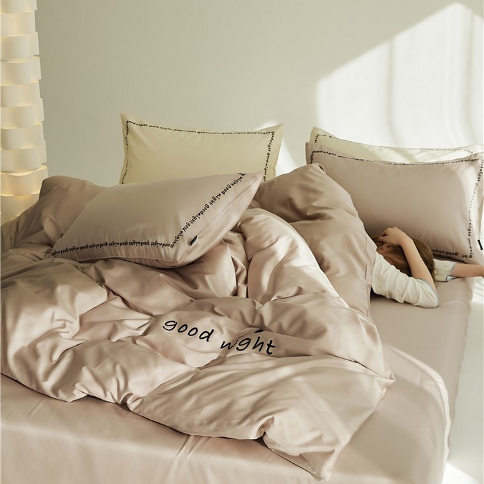 91家纺网 家纺一手货源 找家纺 新款高密全棉绣花四件套--晚安系列 常规版 晚安-脏脏粉