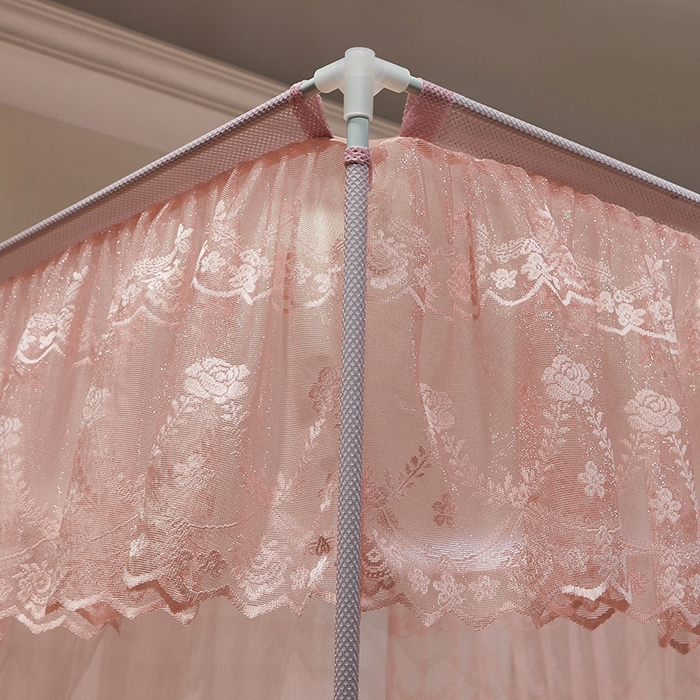 91家纺网 家纺一手货源 找家纺 2024新款蕾丝T形三开门坐床式蚊帐 玫瑰粉-床笠款-经典铁艺烤漆支架