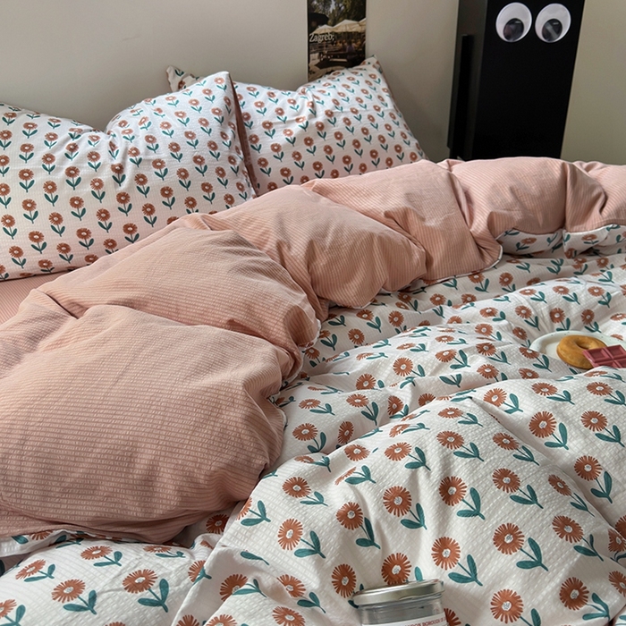 91家纺网 家纺一手货源 找家纺 阿曼达 2024春夏直播新款母婴级泡泡m皱皱纱水洗m印花四件套 法式太阳花