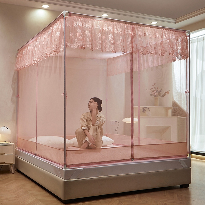 91家纺网 家纺一手货源 找家纺 2024新款蕾丝T形三开门坐床式蚊帐 玫瑰粉-床笠款-经典铁艺烤漆支架