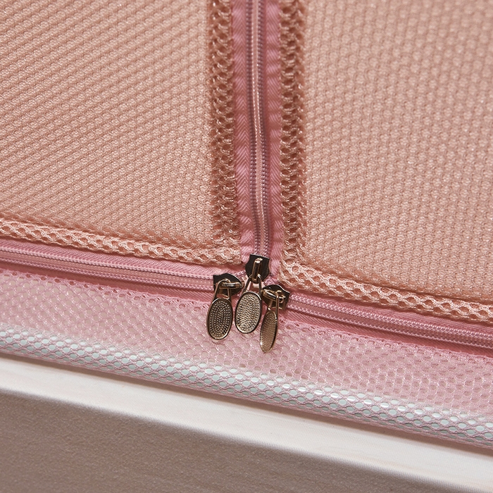 91家纺网 家纺一手货源 找家纺 2024新款蕾丝T形三开门坐床式蚊帐 玫瑰粉-床笠款-经典铁艺烤漆支架