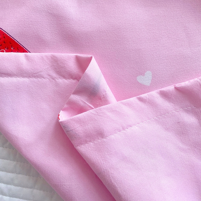 91家纺网 家纺一手货源 找家纺 梵巢 芦荟棉枕套磨毛化纤枕套48*74cm 草莓派