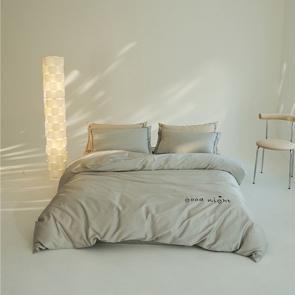 91家纺网 家纺一手货源 找家纺 （总）新款高密全棉绣花四件套--晚安系列 英文版