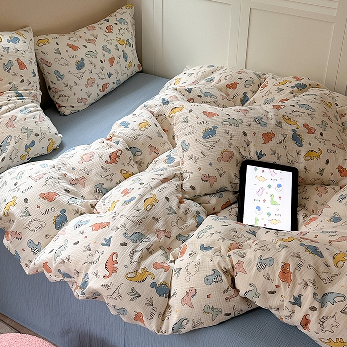 91家纺网 家纺一手货源 找家纺 萝莉家纺 2025新款全棉双层皱皱纱四件套 小恐龙