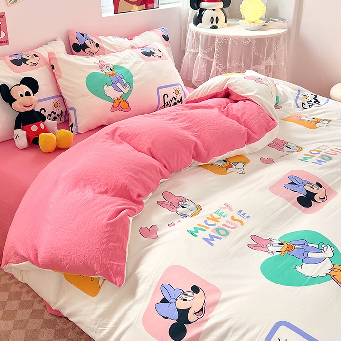 91家纺网 家纺一手货源 找家纺 卡斯诺 2025新款A类迪士尼水洗棉印花四件套（下载包包含买家秀） 甜蜜伙伴