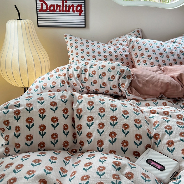 91家纺网 家纺一手货源 找家纺 阿曼达 2024春夏直播新款母婴级泡泡m皱皱纱水洗m印花四件套 法式太阳花