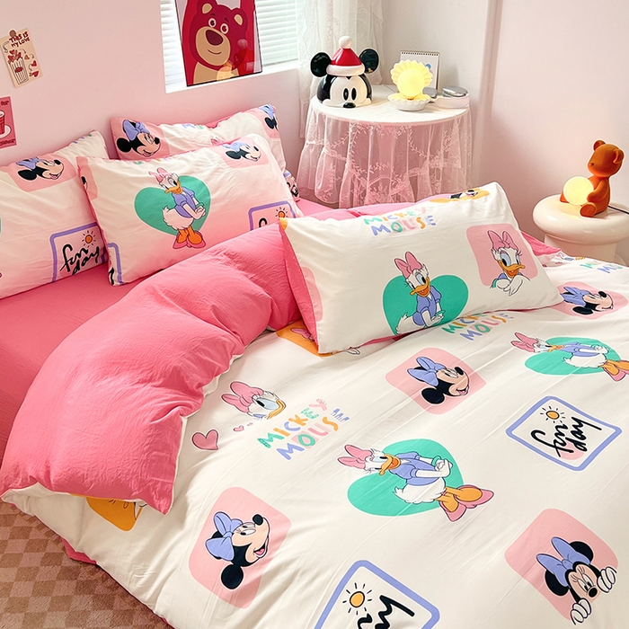 91家纺网 家纺一手货源 找家纺 卡斯诺 2025新款A类迪士尼水洗棉印花四件套（下载包包含买家秀） 甜蜜伙伴