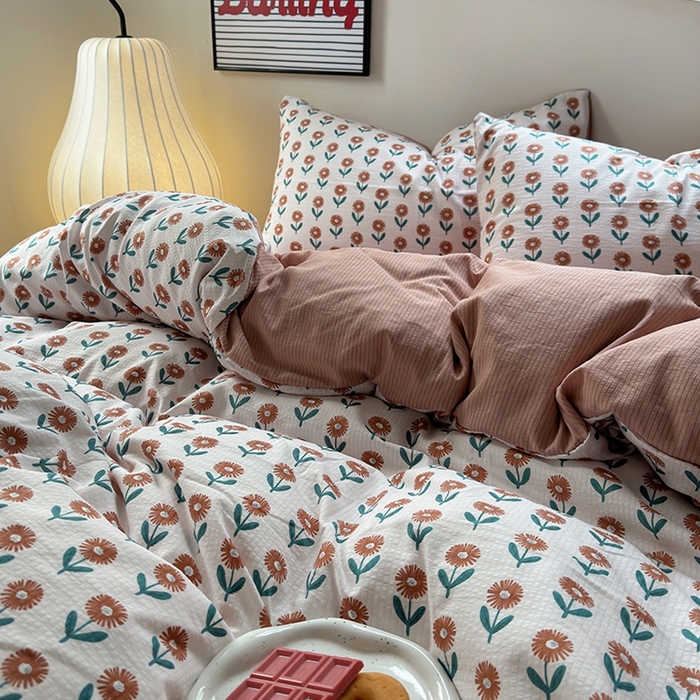 91家纺网 家纺一手货源 找家纺 阿曼达 2024春夏直播新款母婴级泡泡m皱皱纱水洗m印花四件套 法式太阳花