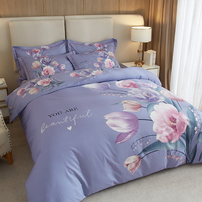 91家纺网 家纺一手货源 找家纺 格里芬家纺 2025新款全棉大版13372纯棉印花四件套 花香溢彩-紫