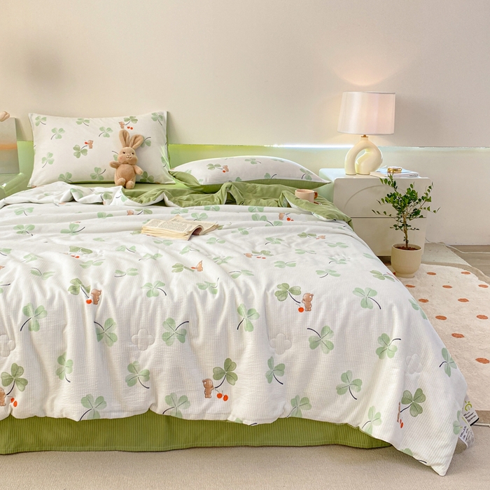 91家纺网 家纺一手货源 找家纺 憨豆 2025直播代发泡泡云朵棉印花夏被四件套系列 幸运熊-绿