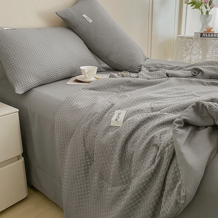 91家纺网 家纺一手货源 找家纺 （总）仟网汇 2024新款热款华夫格四件套-森语系列 夏被四件套