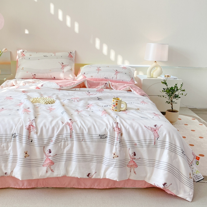 91家纺网 家纺一手货源 找家纺 憨豆 2025直播代发泡泡云朵棉印花夏被四件套系列 芭蕾女孩