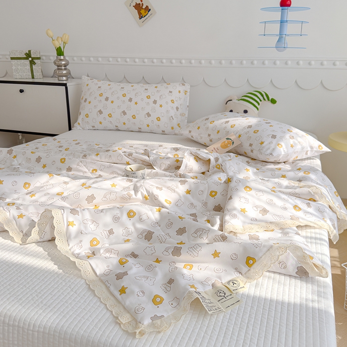 91家纺网 家纺一手货源 找家纺 芯恋家居 2025新品全棉绣花边工艺款全棉棉花夏被春秋被 浪漫之约