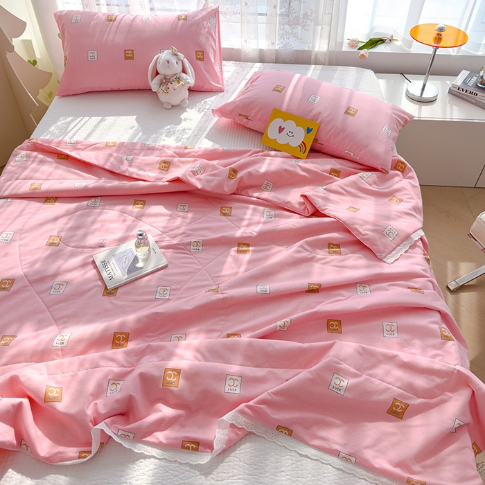 91家纺网 家纺一手货源 找家纺 芯恋家居 2025新品全棉绣花边工艺款全棉棉花夏被春秋被 小香风