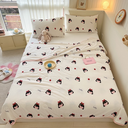 91家纺网 家纺一手货源 找家纺 桃子家居 2024新款A类高品质牛奶丝软糯针织棉夏被 针织棉-小可爱