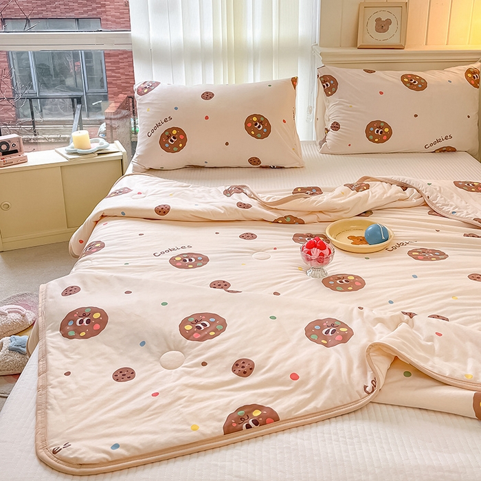 91家纺网 家纺一手货源 找家纺 桃子家居 2024新款A类高品质牛奶丝软糯针织棉夏被 针织棉-趣多多