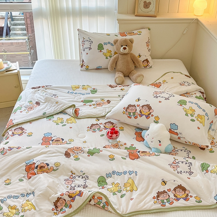 91家纺网 家纺一手货源 找家纺 桃子家居 2024新款A类高品质牛奶丝软糯针织棉夏被 针织棉-童年伙伴