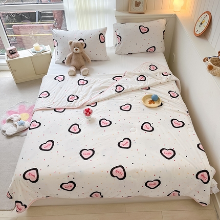 91家纺网 家纺一手货源 找家纺 桃子家居 2024新款A类高品质牛奶丝软糯针织棉夏被 针织棉-幸运甜心